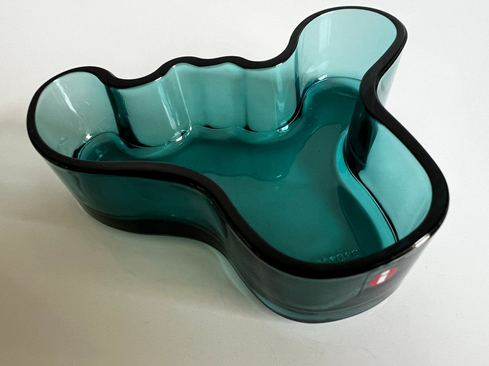 Iittala Fins Design Savoy Schaal Petrol Green Aalto 13,5x11, Huis en Inrichting, Ophalen of Verzenden, Zo goed als nieuw, Overige vormen