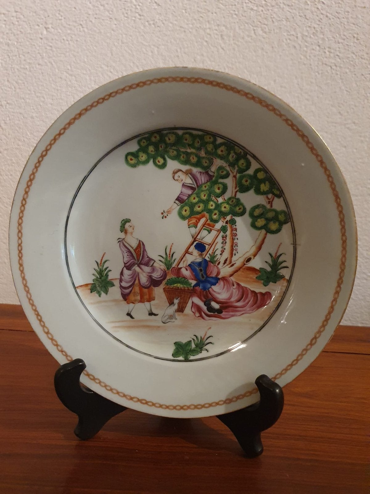 18e eeuw Chinees porselein borden. “The Cherry pickers”, Antiek en Kunst, Ophalen