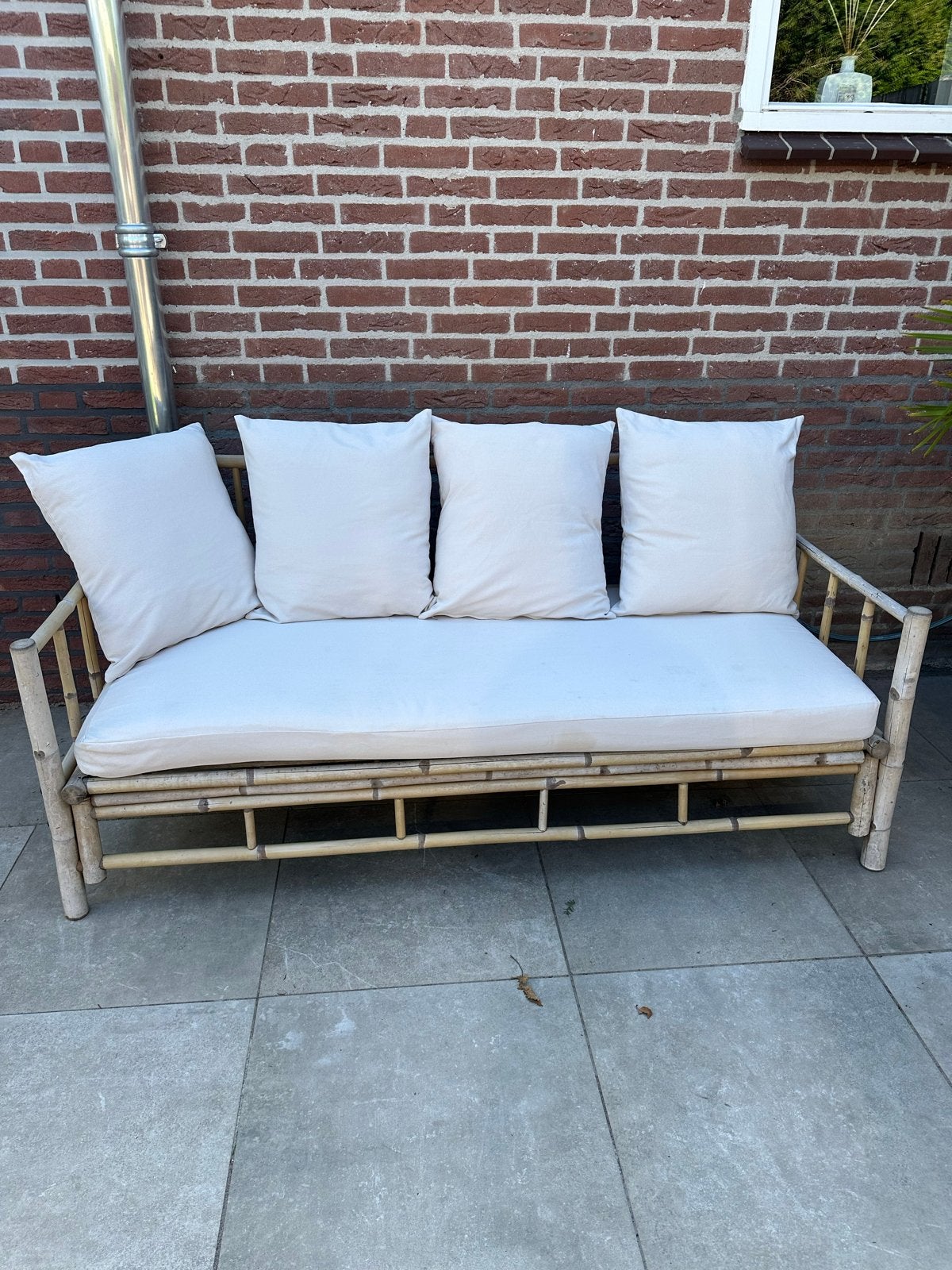 Bamboe tuinbank met 5 kussens - Zo goed als nieuw, Ophalen, Gebruikt, Hout