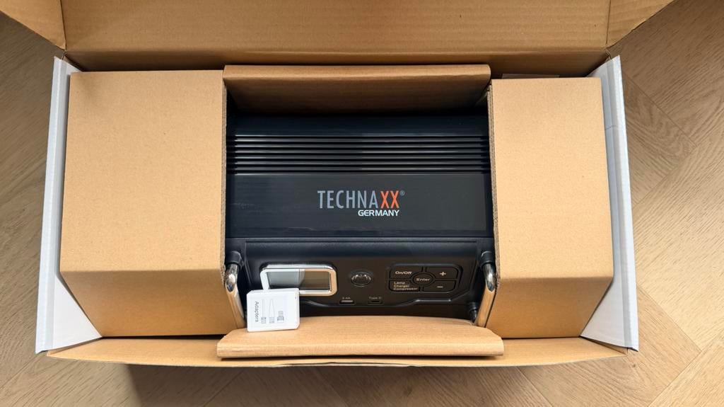 Technaxx accu lader met compressor, Doe-het-zelf en Verbouw, Compressors, Zo goed als nieuw, Minder dan 25 liter, Minder dan 200 liter/min