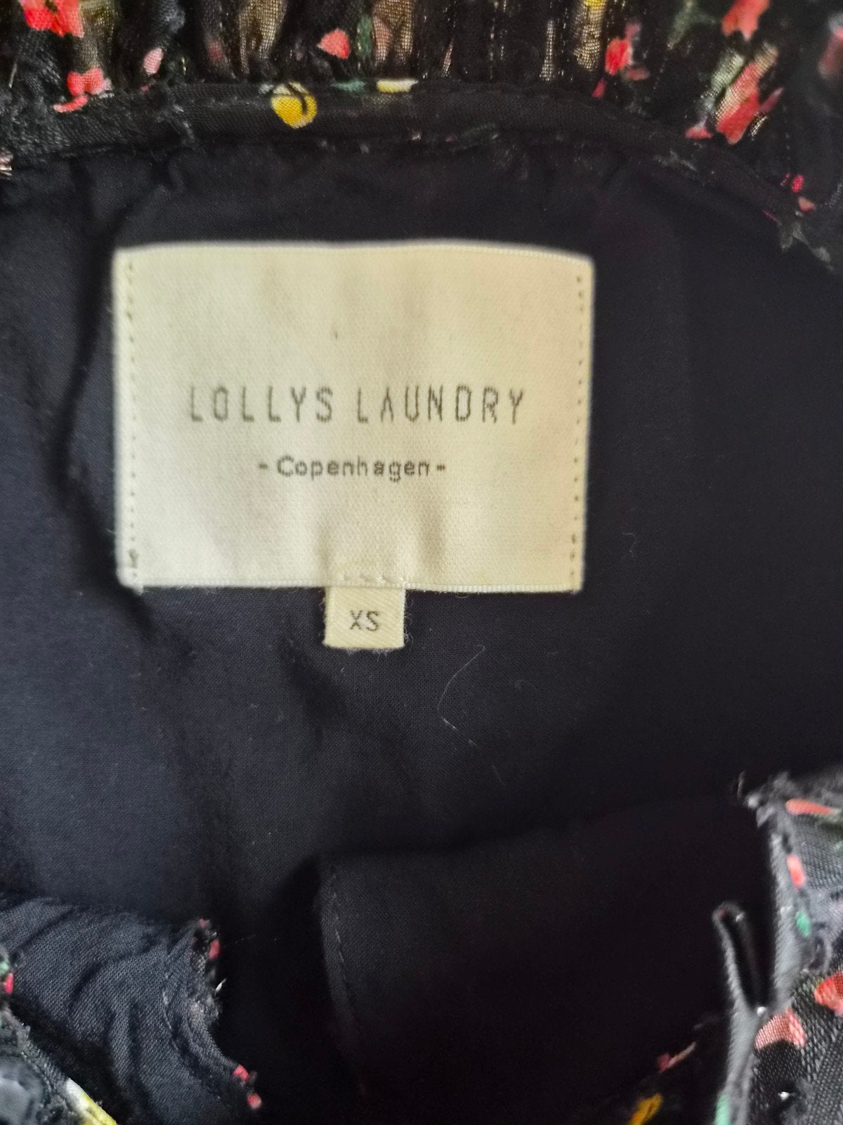Lollys Laundry Blouse Zwart met Bloemenprint Maat XS, Kleding | Dames, Blouses en Tunieken, Zwart, Ophalen of Verzenden, Zo goed als nieuw