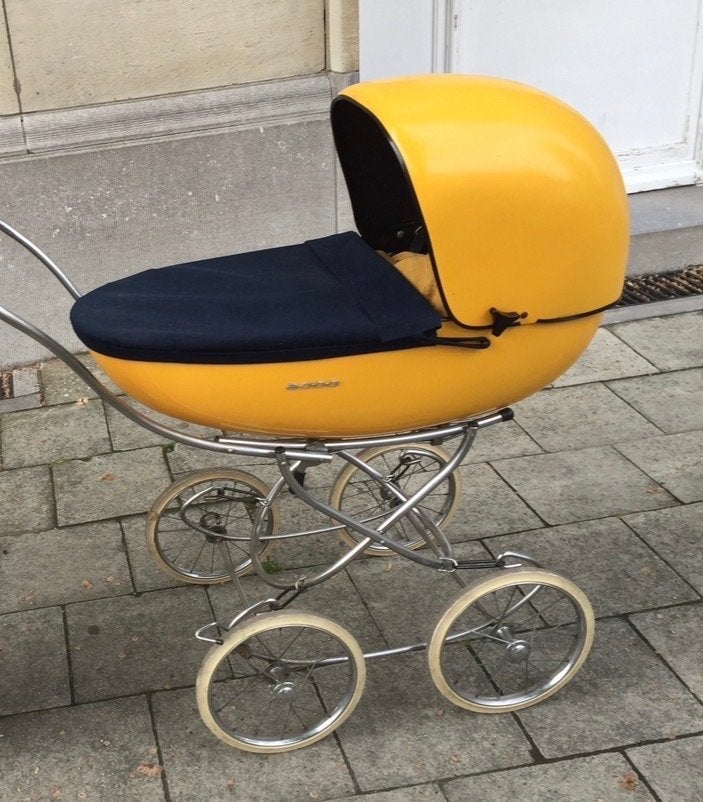 Vintage design Gele Kinderwagen - Jaren '60 Stijl, Antiek en Kunst, Gemerkt, Overige typen, Kunststof, Geel