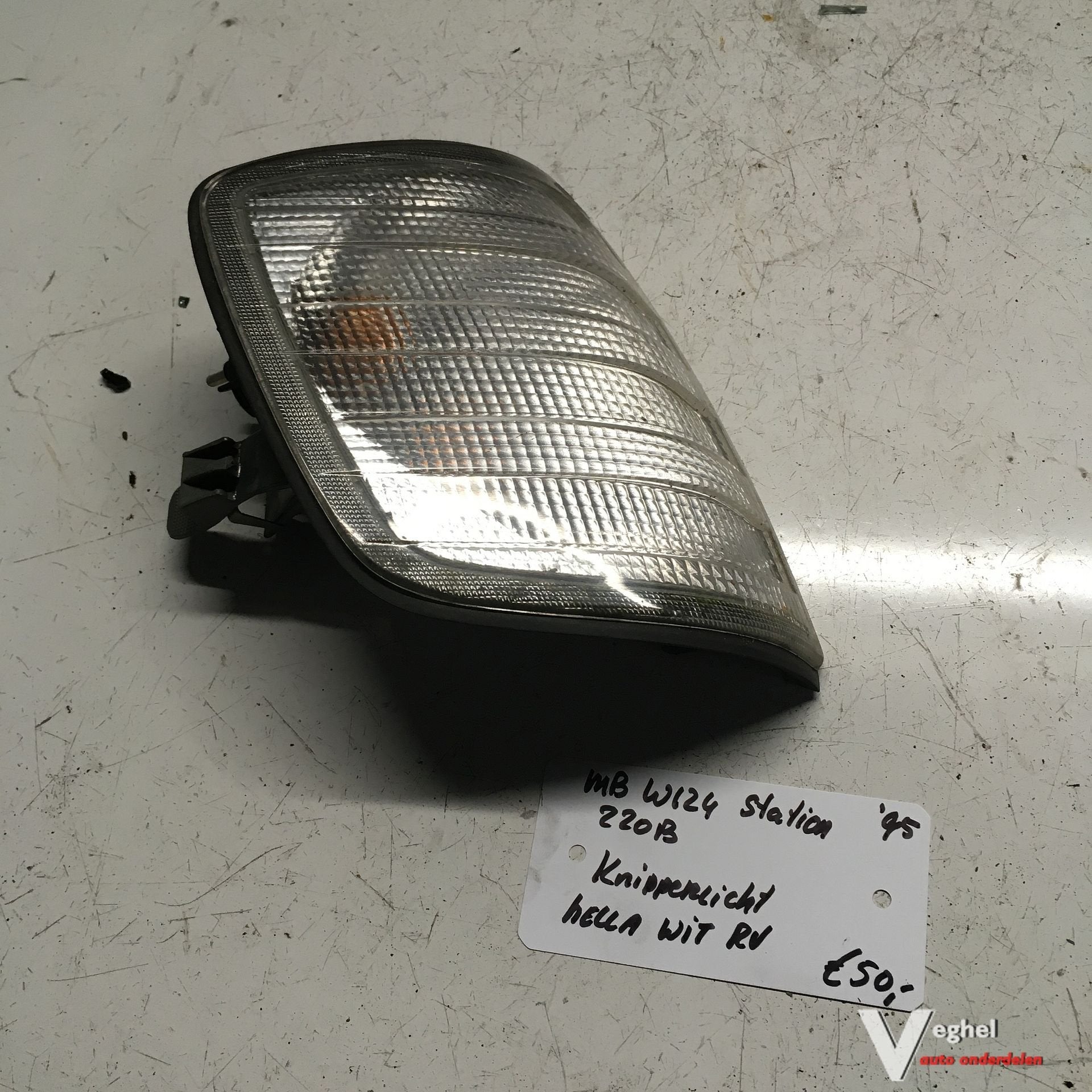 Mercedes W124 220B 1995 Knipperlicht Hella wit Rechtsvoor, Auto-onderdelen, Gebruikt, -, -, Ophalen of Verzenden