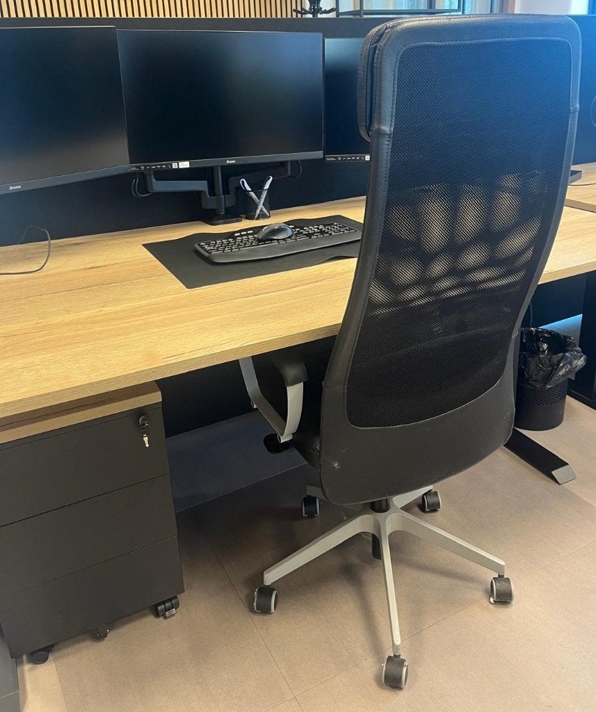 Foto 3 van Ergonomische bureauset – elektrisch verstelbaar