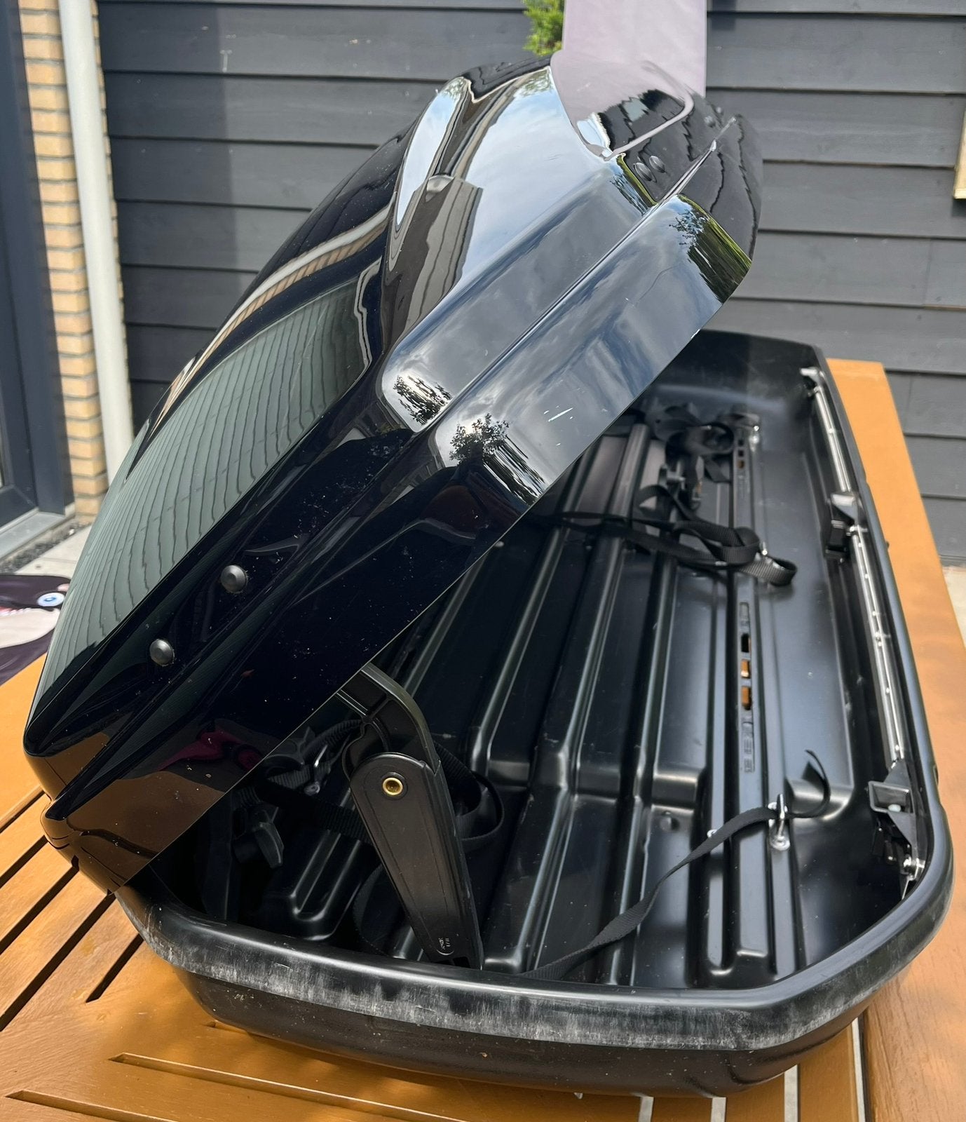 Te huur: Bmw Dakkoffer 320L + dakdragers, Ophalen, Zo goed als nieuw