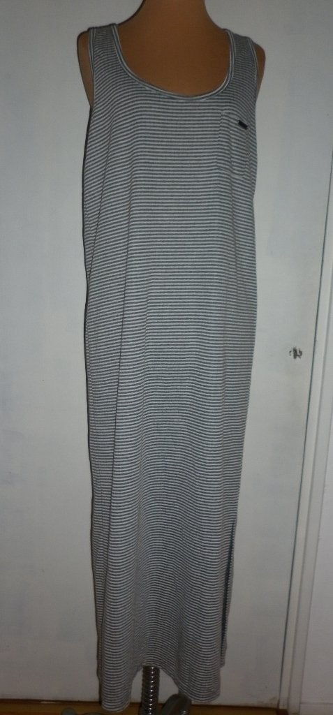 lange  jurk   maat  XL merk: Circle of trust, Verzenden, Maat 46/48 (XL) of groter, Grijs, Gedragen