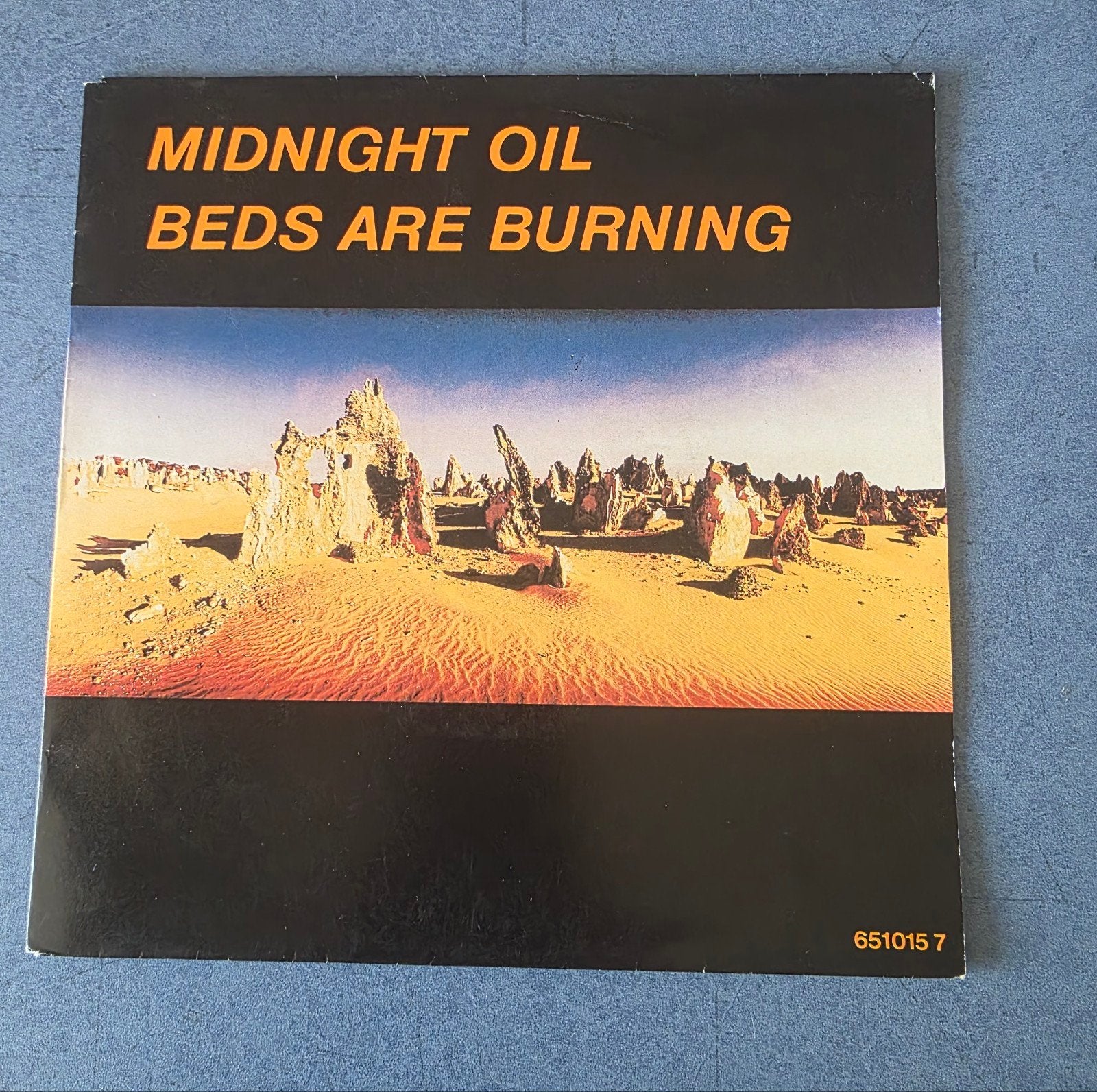 singeltje Midnight Oil / Beds are Burning izgst, 7 inch, Ophalen of Verzenden, Zo goed als nieuw, Rock en Metal