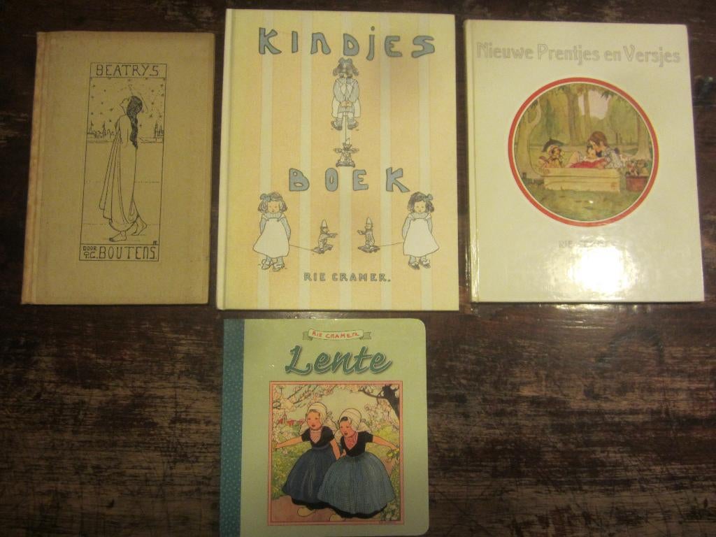 Rie Cramer Kartonboek Lente met gedichtjes/Beatrijs, Ophalen of Verzenden, Zo goed als nieuw, Fictie algemeen
