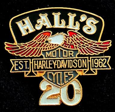 Harley Davidson Hall's 20 jubileum pin, Verzenden, Nieuw, Transport, Speldje of Pin