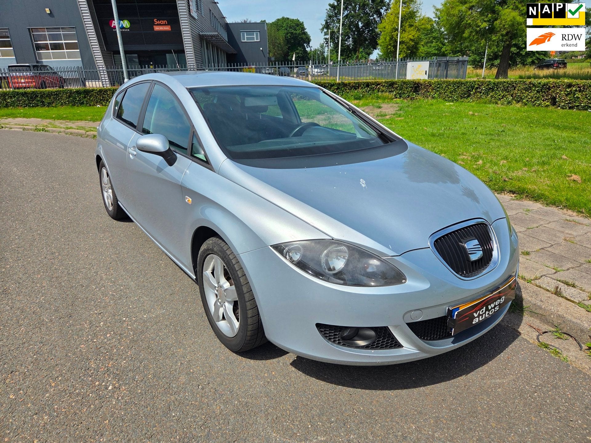 Seat Leon 1.4 TSI Business Style Pro airco leer navi, 125 pk, Gebruikt, 4 cilinders, Leon