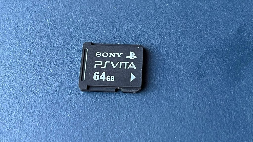 SONY - PlayStation Vita Memory Card 64GB (PCH-Z641J) Opslag, 1 speler, Ophalen of Verzenden, Gebruikt, Vanaf 12 jaar