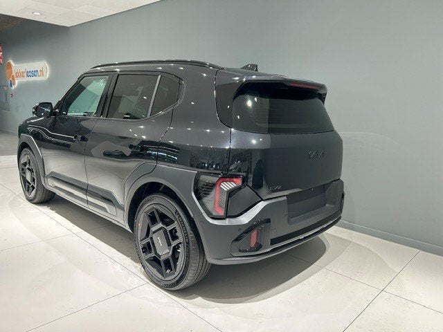KIA Ev2 61 kWh 135pk (5-zits) Black-Line, Auto's, Automaat, Zwart, Automatische klimaatregeling, SUV of Terreinwagen