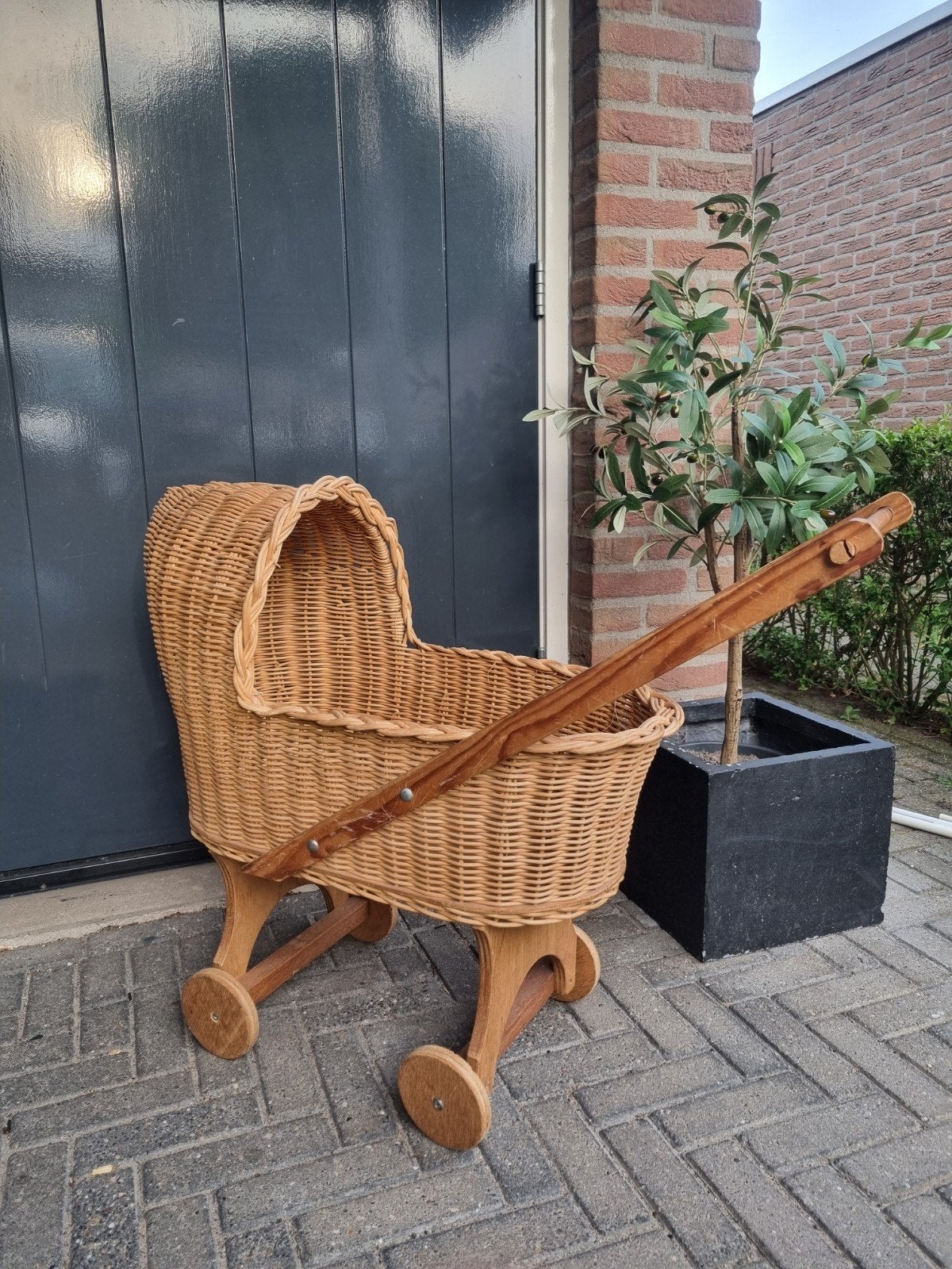 Poppenwagen, Ophalen, Wieg