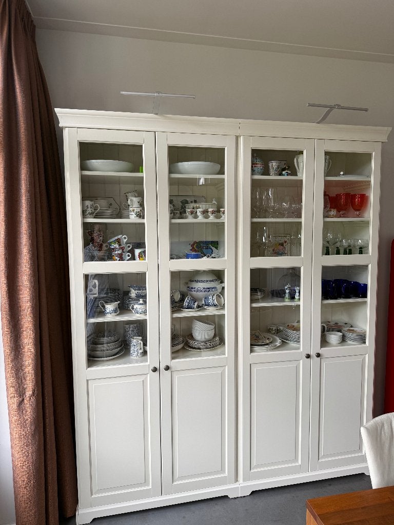 vitrinekast van Ikea met verlichting, Ophalen, Met deur(en), 200 cm of meer, 150 tot 200 cm
