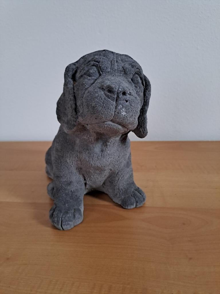 Schattig betonnen hondenbeeldje - puppy, Verzamelen, Beelden en Beeldjes, Ophalen