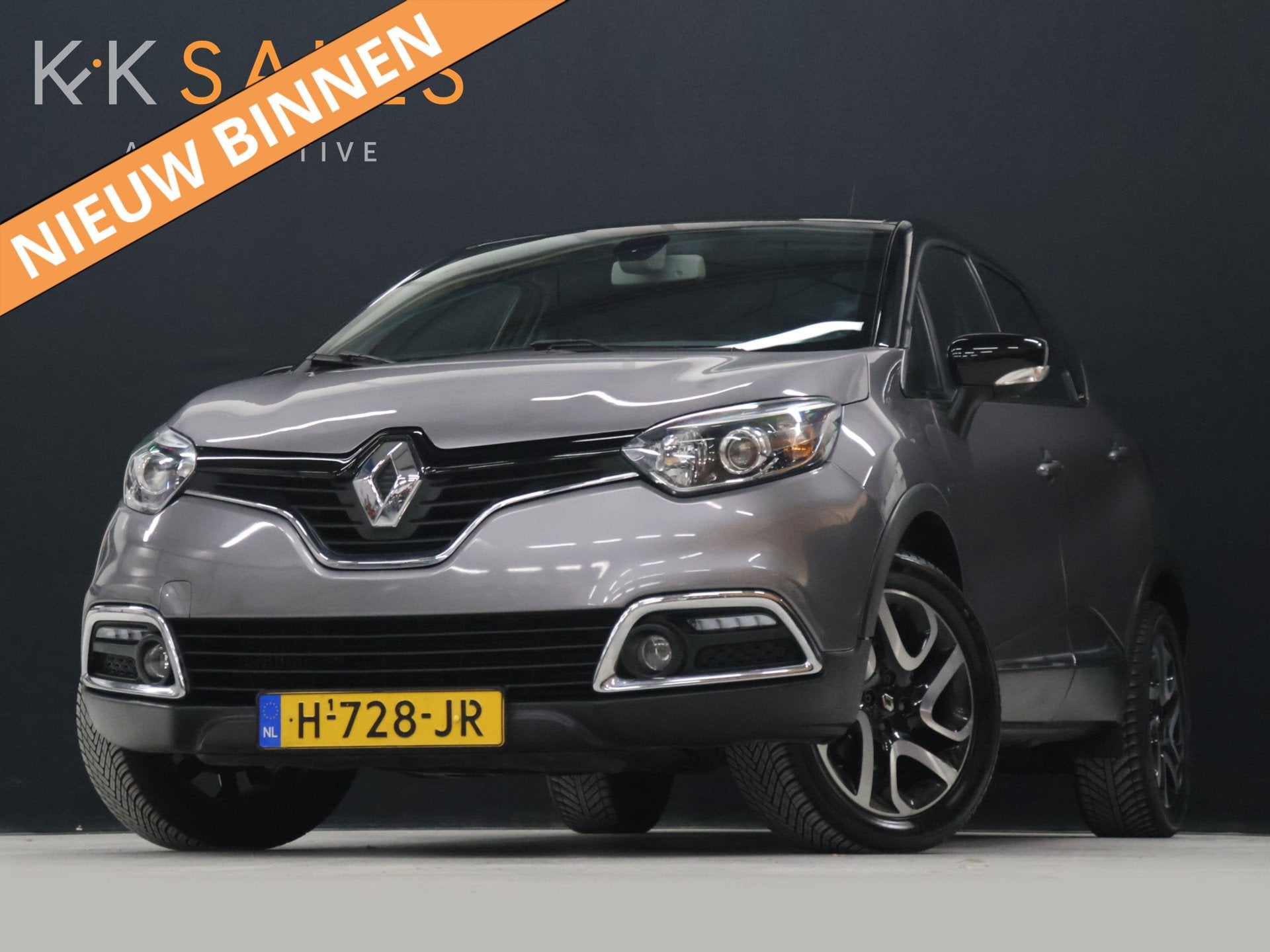 Renault Captur 1.2 TCe Dynamique [CAMERA, HALF LEDER, PDC AC, 4 cilinders, Leder en Stof, 49 €/maand, SUV of Terreinwagen
