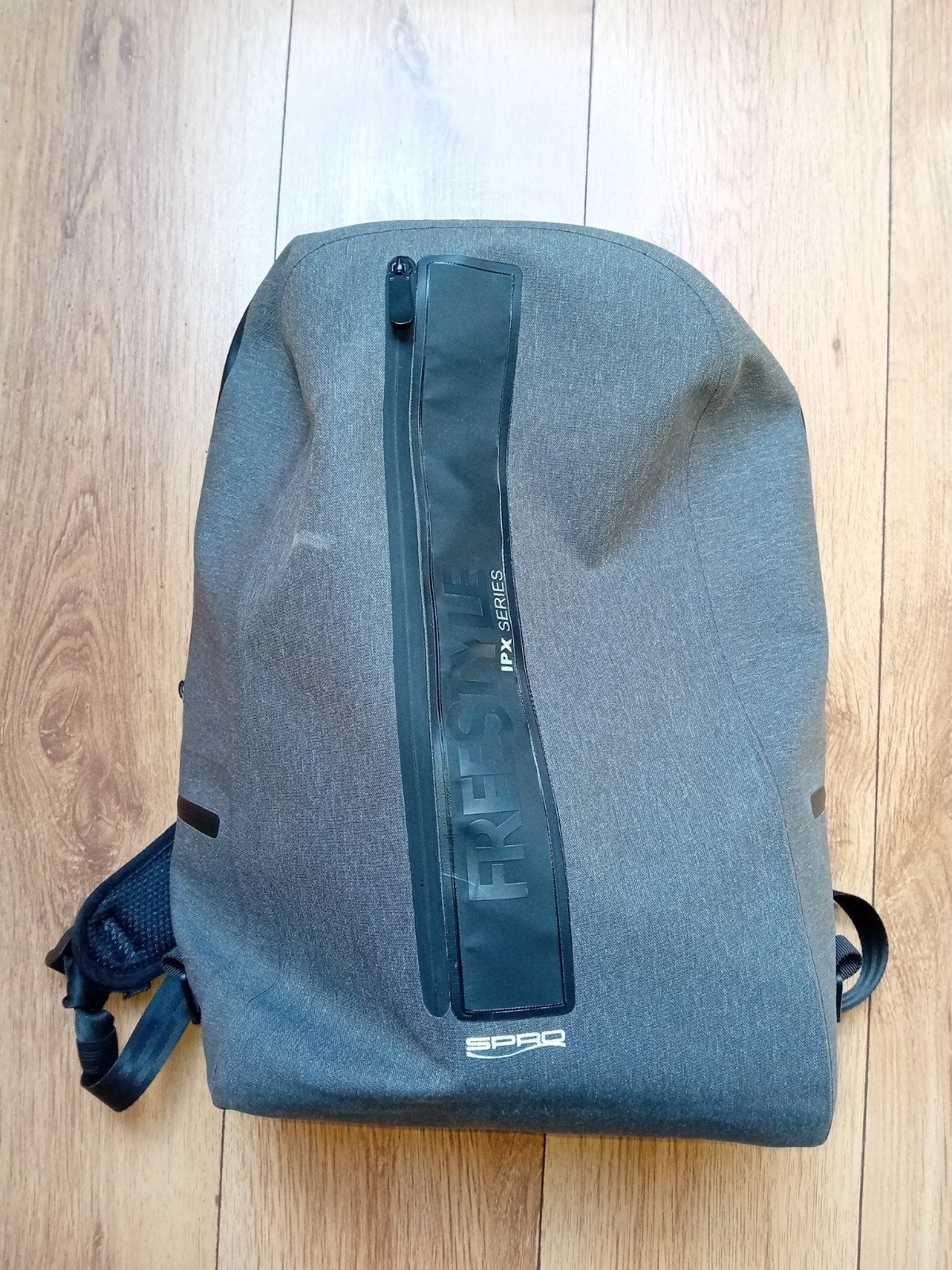 Spro Freestyle IPX Series rugtas € 15, Ophalen of Verzenden, Zo goed als nieuw