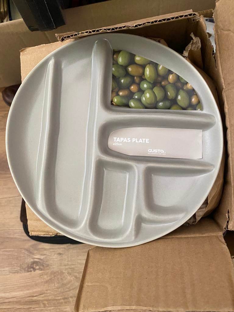 GUSTA Tapasbord/Gourmetbord, nieuw, 12 sts, diameter 20 cm, Nieuw, Ophalen of Verzenden, Bord(en), Effen