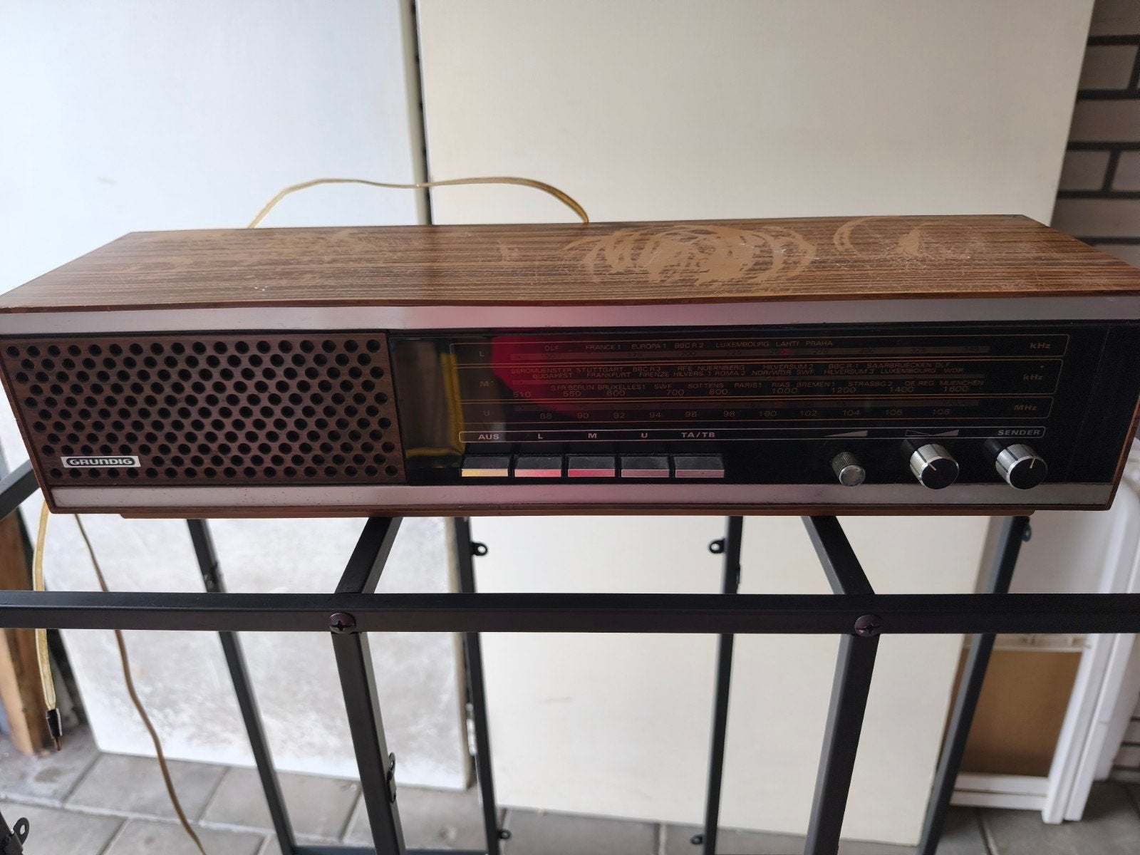 Vintage Grundig RF 131 Radio - Houtlook, Ophalen, Gebruikt, Radio