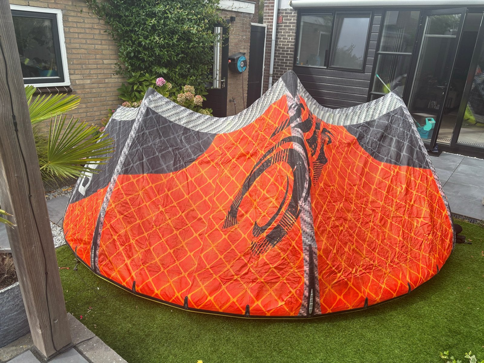Cabrinha Switchblade Kite 10m² met Bar - 2013, Gebruikt, Bar, 10 m², Geen board