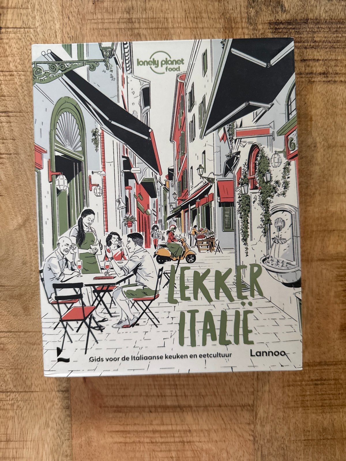 Lonely Planet Food: Lekker Italië - Gids Italiaanse keuken, Ophalen of Verzenden, Zo goed als nieuw, Italië, Overige typen