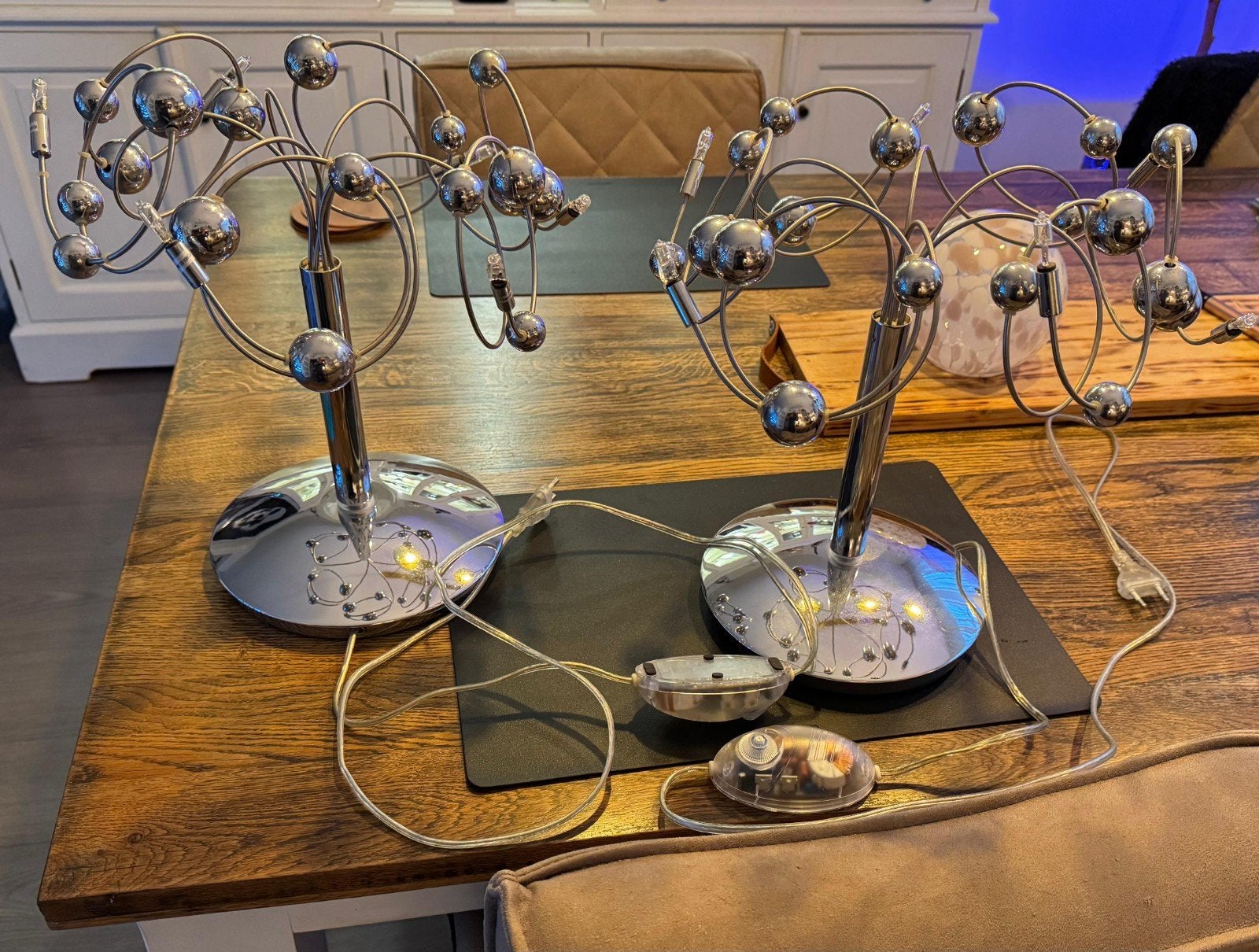 Set van 2 moderne tafellampen met bollen, Ophalen, Gebruikt, Met schakelaar, Sfeerlamp