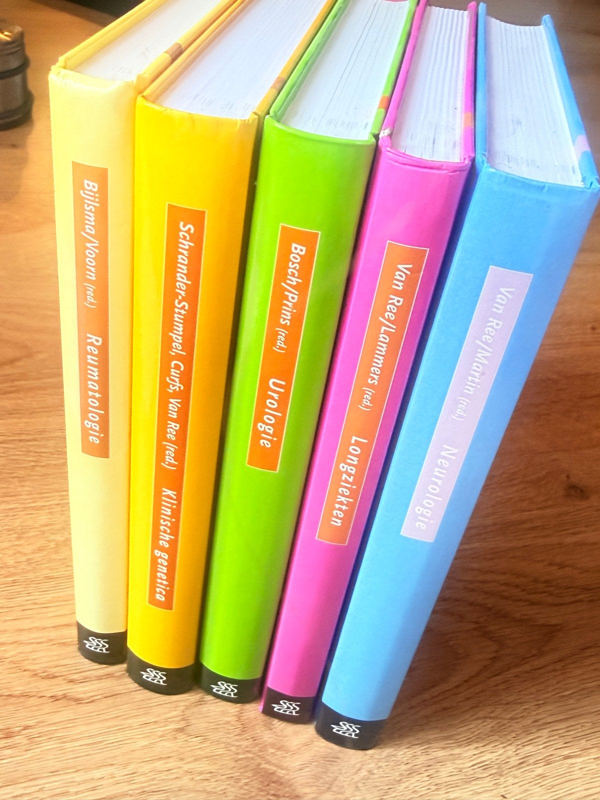 Medische boeken: Neurologie, Longziekten, Urologie, Genetica, Ophalen of Verzenden, Beta, Zo goed als nieuw, WO