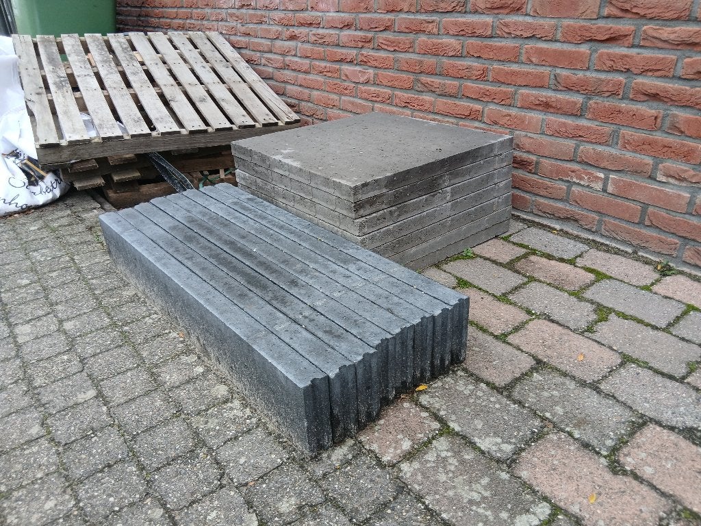 Excluton betontegels donkergrijs en opsluitbanden 5x15x100, Ophalen, Nieuw, Beton, Gecoat