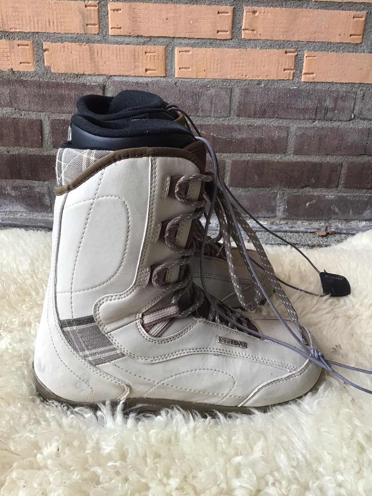 Deeluxe snowboardschoenen maat 39, Sport en Fitness, Gebruikt, Schoenen, Ophalen of Verzenden, Deeluxe snowboardschoenen maat 39
