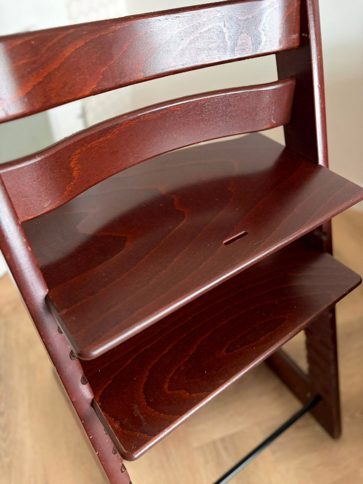 IZGS Stokke Tripp Trapp Walnut Brown Walnoot bruin Nieuw mod, Ophalen, Meegroeistoel