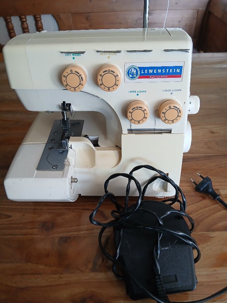 Lewenstein Multilock 440EL Lockmachine, Hobby en Vrije tijd, Ophalen, Gebruikt, Lockmachine, Lewenstein