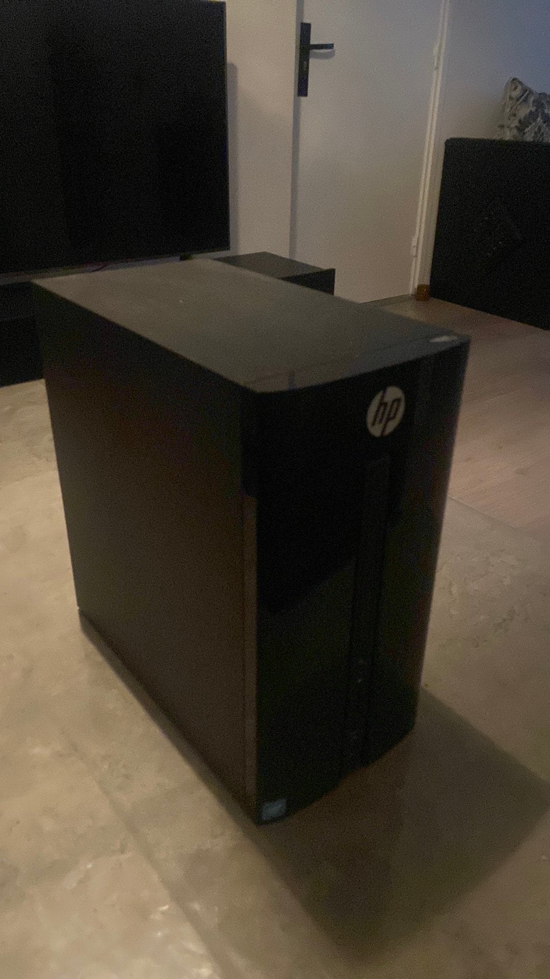 Hp computer, Computers en Software, Desktop Pc's, Ophalen, 8 GB, Minder dan 2 Ghz, Zo goed als nieuw