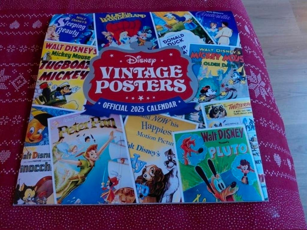 Disney Vintage Posters Kalender 2025. Ongebruikt., Ophalen of Verzenden, Zo goed als nieuw, Plaatje of Poster