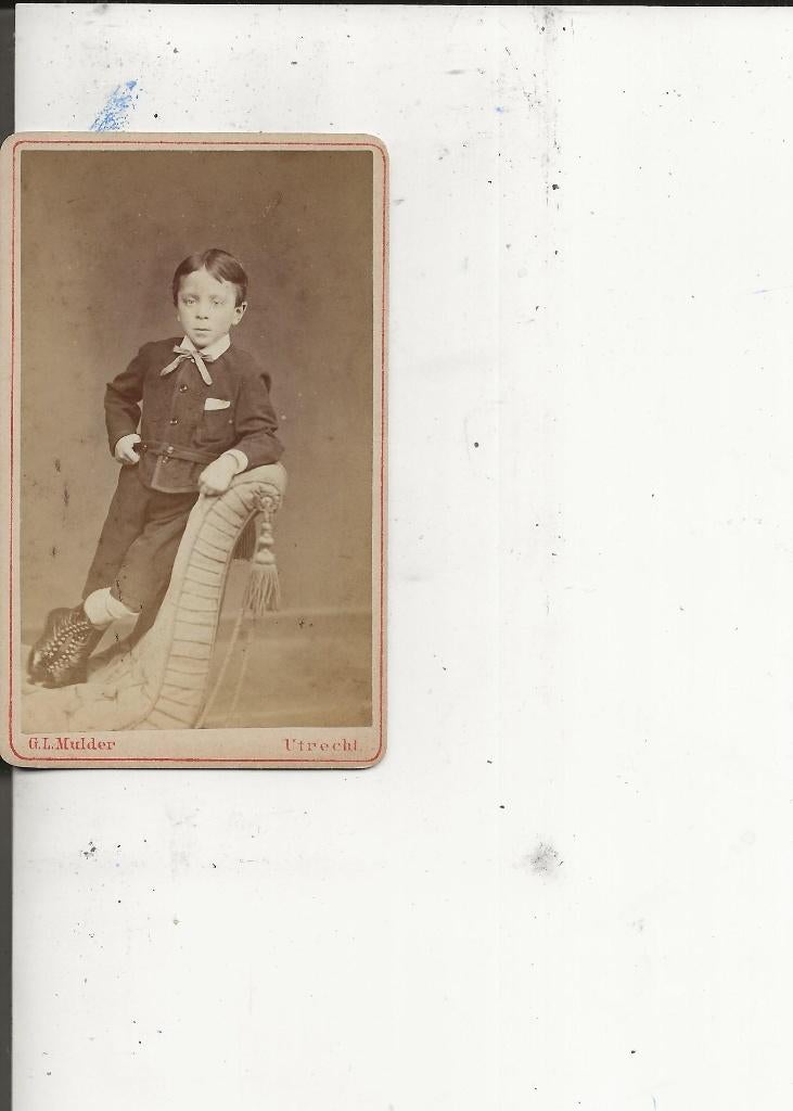 CdV Ventje met lefzakdoekje op stoel GL Mulder, Ophalen of Verzenden, Voor 1920, Ongelopen, Utrecht