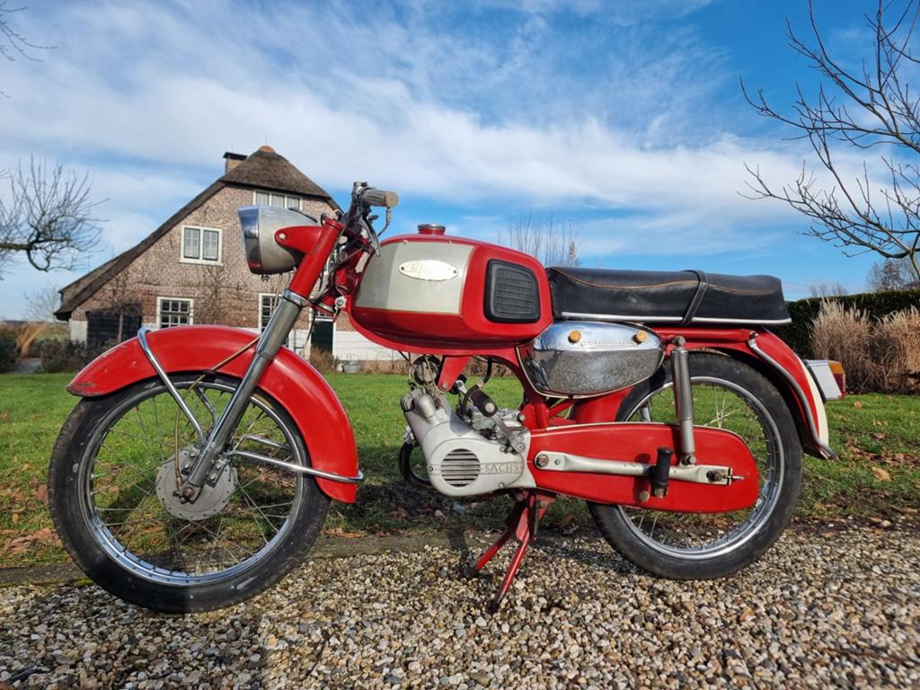 Cyrus royal bromfiets te koop aangeboden!, Fietsen en Brommers, Brommers | Oldtimers, 49 cc, 3 versnellingen, Ophalen, Overige merken