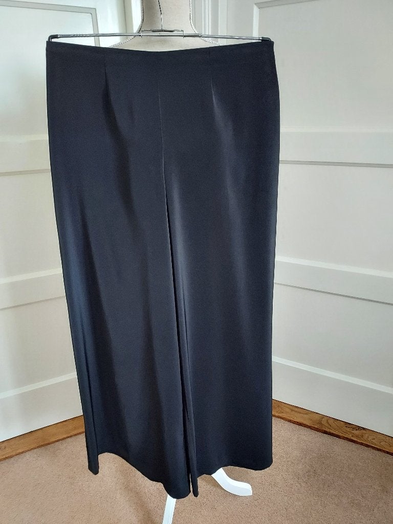 Prachtige zwarte wijde pantalon, Sarah Pacini   mt 03 / 38, Maat 38/40 (M), Verzenden, Sarah Pacini, Zwart