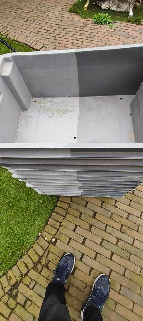 Stapelbare grijze bakken 13 stuks- Ideaal voor opslag, Gebruikt, 40 tot 60 cm, 50 tot 75 cm, Bak of Kist
