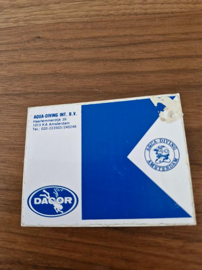 8154 Vintage Aqua-Diving Amsterdam Dacor Sticker, Ophalen of Verzenden, Gebruikt, Overige typen