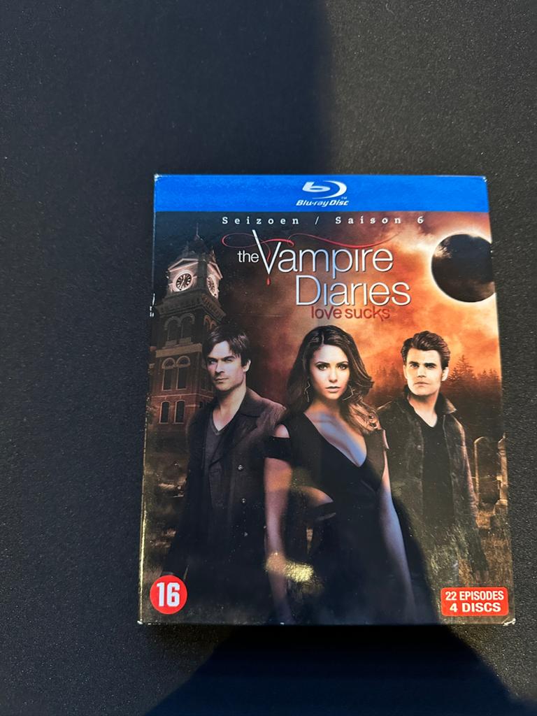 6 seizoenen van the vampire diaries., Vanaf 16 jaar, Ophalen of Verzenden, Zo goed als nieuw, Science Fiction en Fantasy