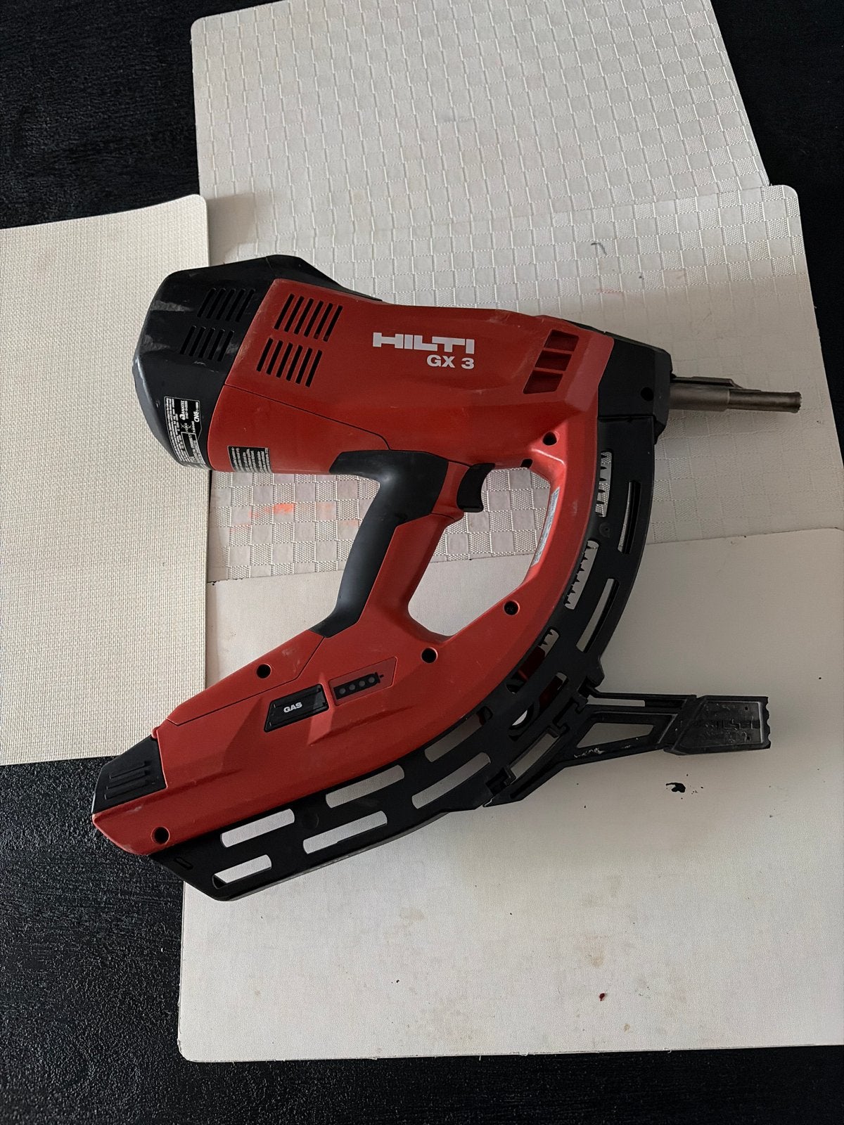 Hilti GX 3 Gas Tackernagelapparaat - Zo goed als nieuw, Doe-het-zelf en Verbouw, Gereedschap | Handgereedschap, Ophalen, Zo goed als nieuw