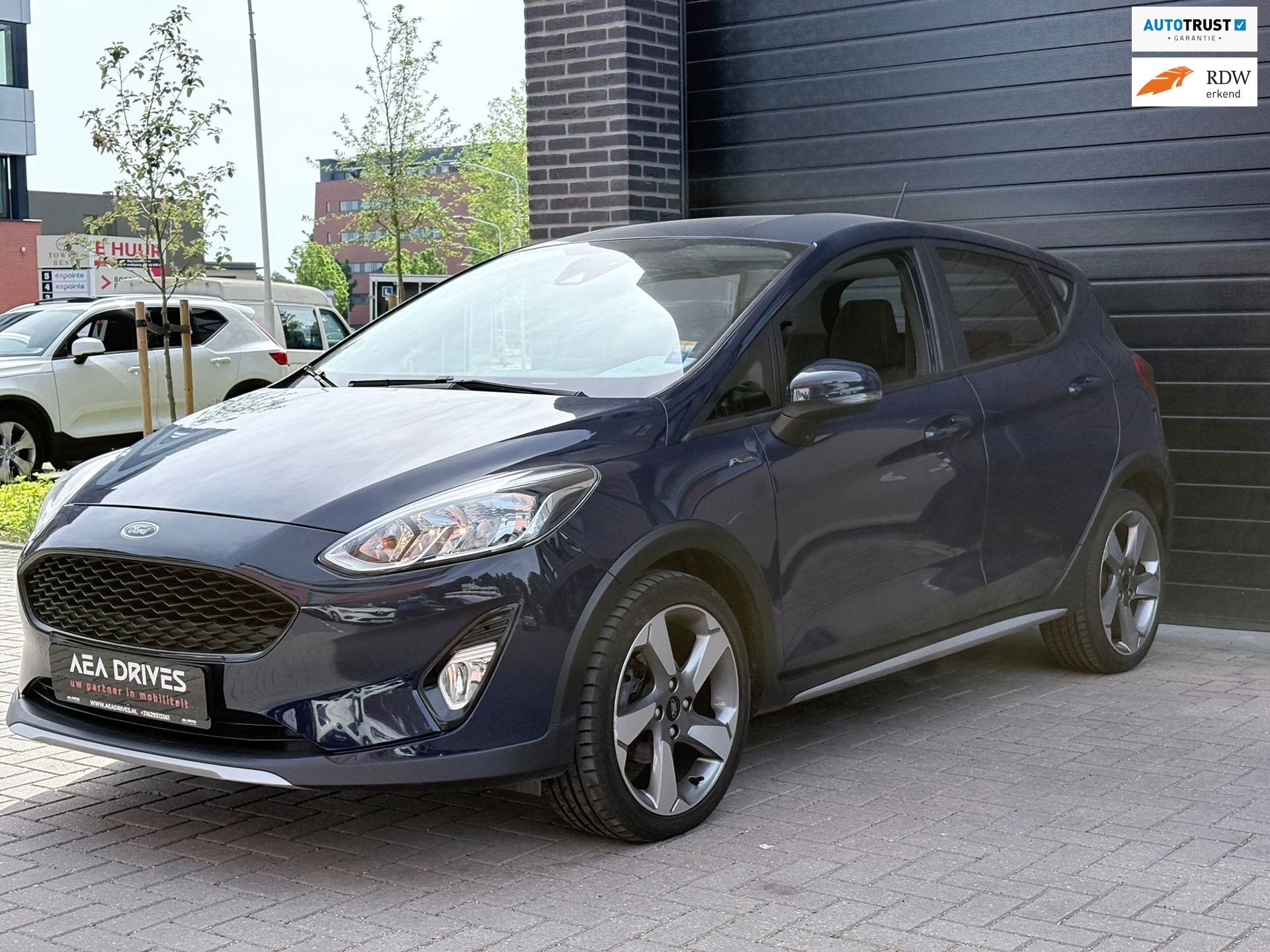 Ford Fiesta 1.0 EcoBoost Active| Apple Carplay | LED | | DAB, Stof, Zwart, Blauw, 100 pk