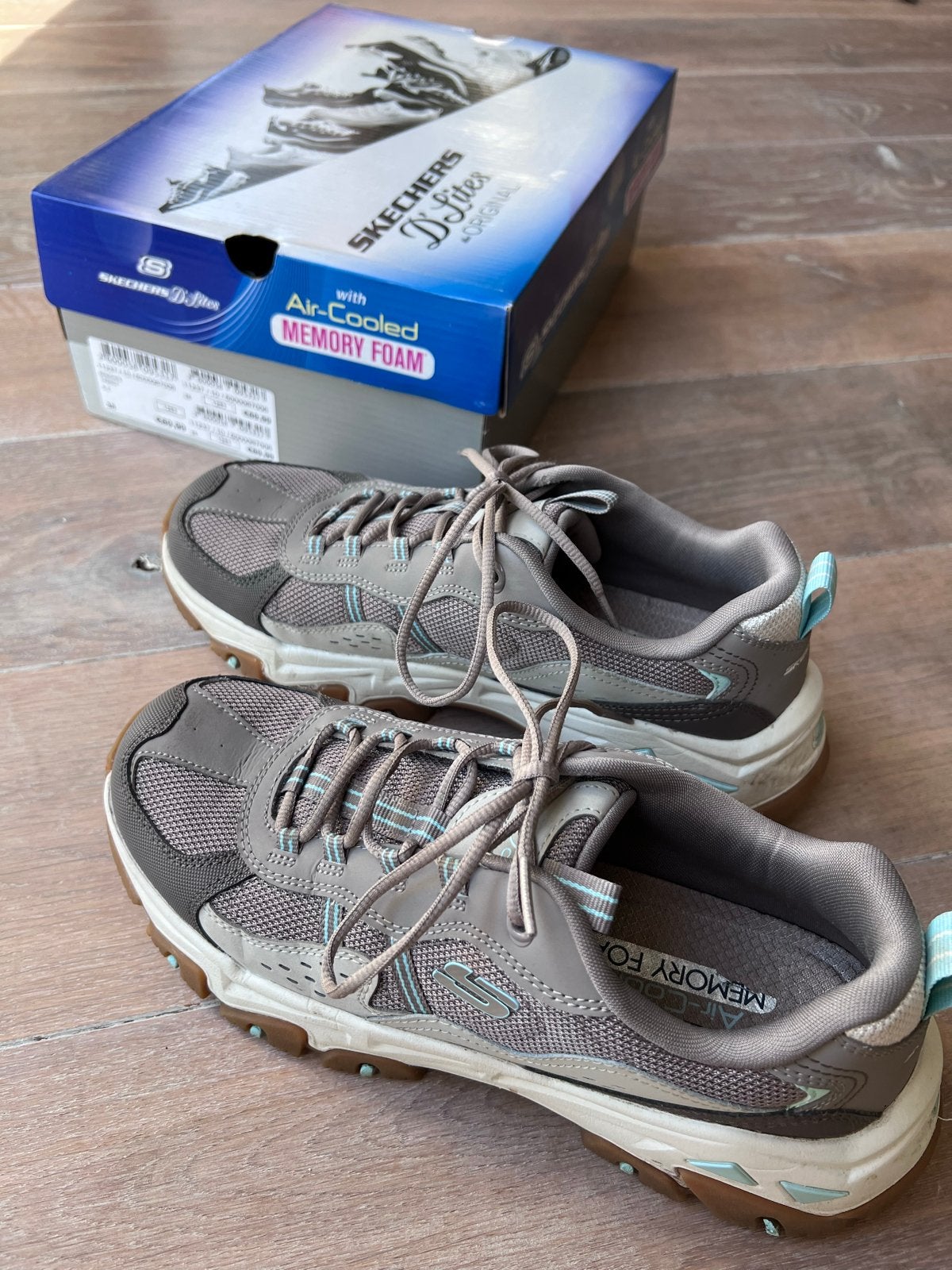 Skechers D'Lites Sneakers met Air-Cooled Memory Foam, Ophalen of Verzenden, Zo goed als nieuw, Overige kleuren, Sneakers of Gympen