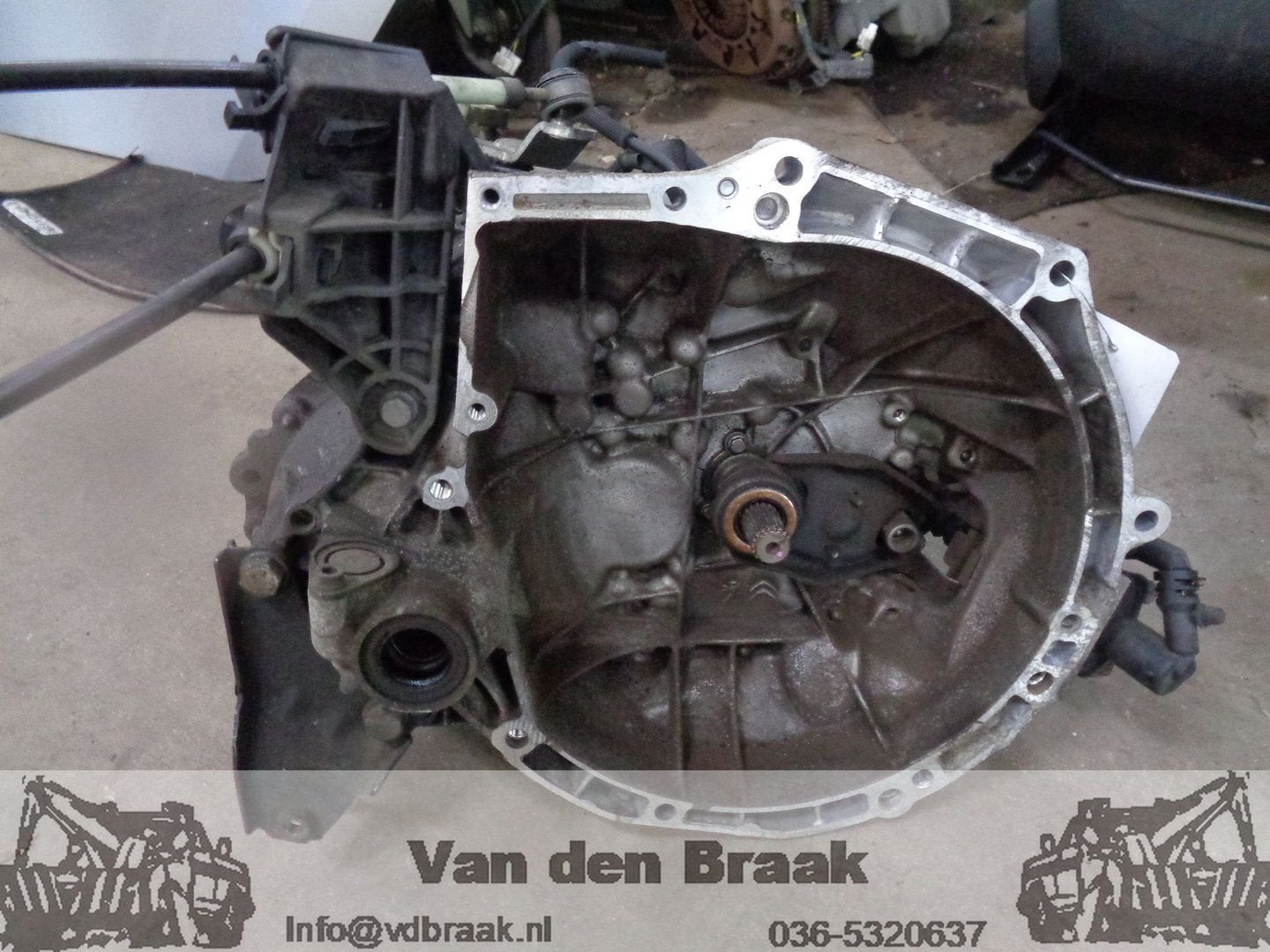 Peugeot 208 1.2 VTi 2012-2019 Versnellingsbak, Gebruikt, -, Herkomst onderdeel bekend, -