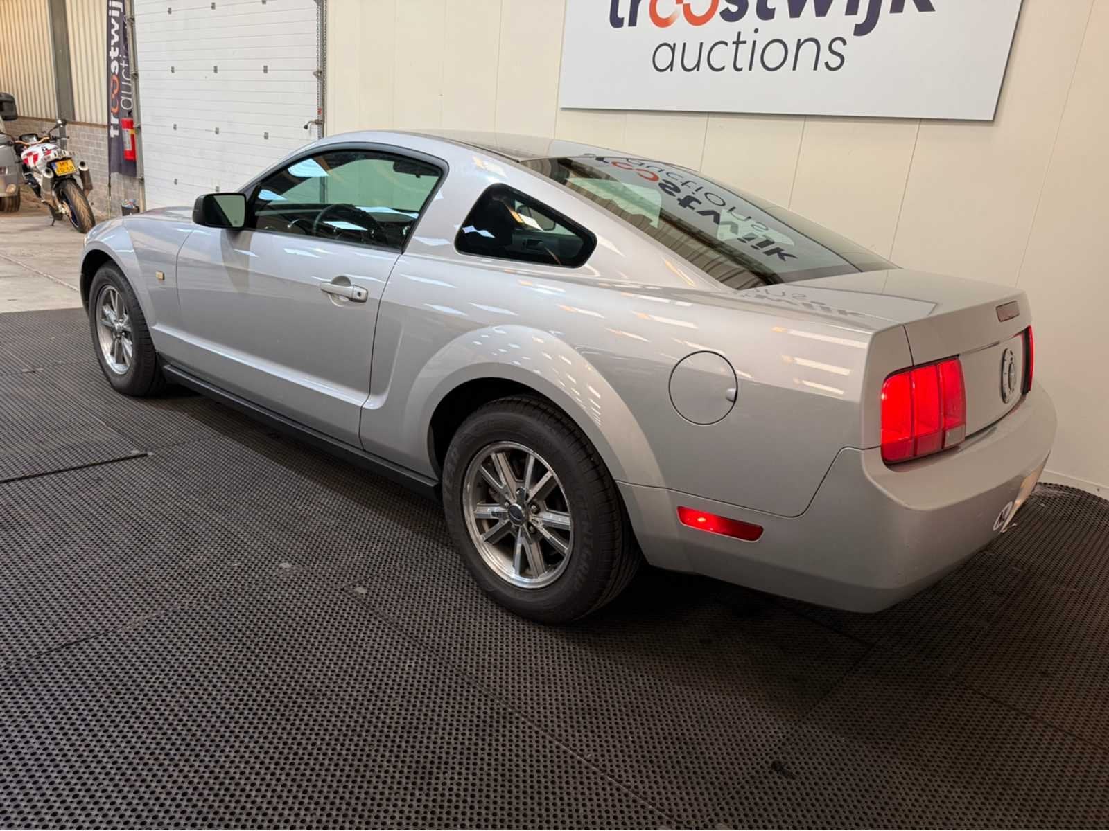 Ford - USA - Mustang 4.0 V6 - Personenauto - 2005, Auto's, Gebruikt, Cabriolet, 4 stoelen, Bedrijf