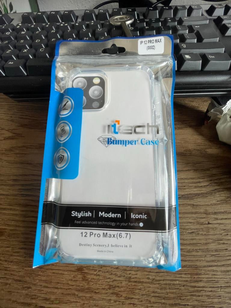 iTech Bumper Case voor iPhone 12 Pro Max (6.7), Ophalen of Verzenden, Zo goed als nieuw