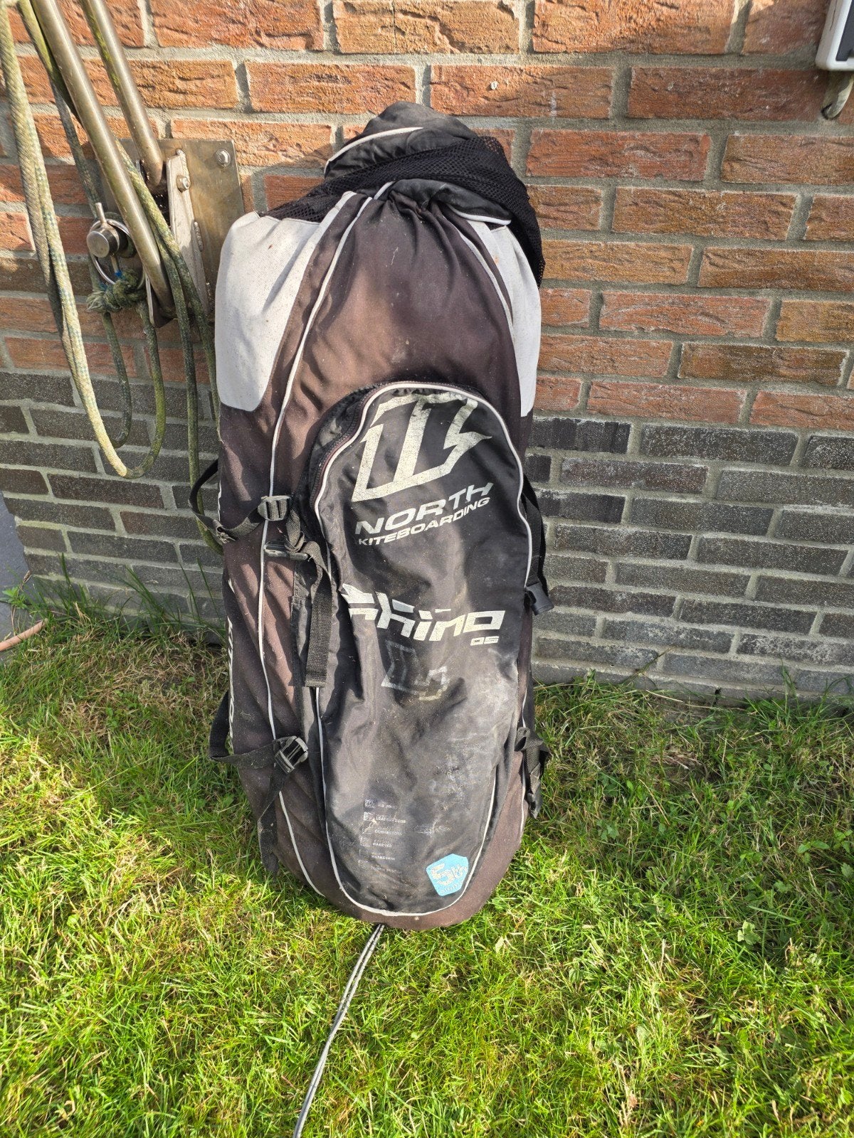 North Rhino 14m2 kite, Watersport en Boten, Geen board, Ophalen, Gebruikt