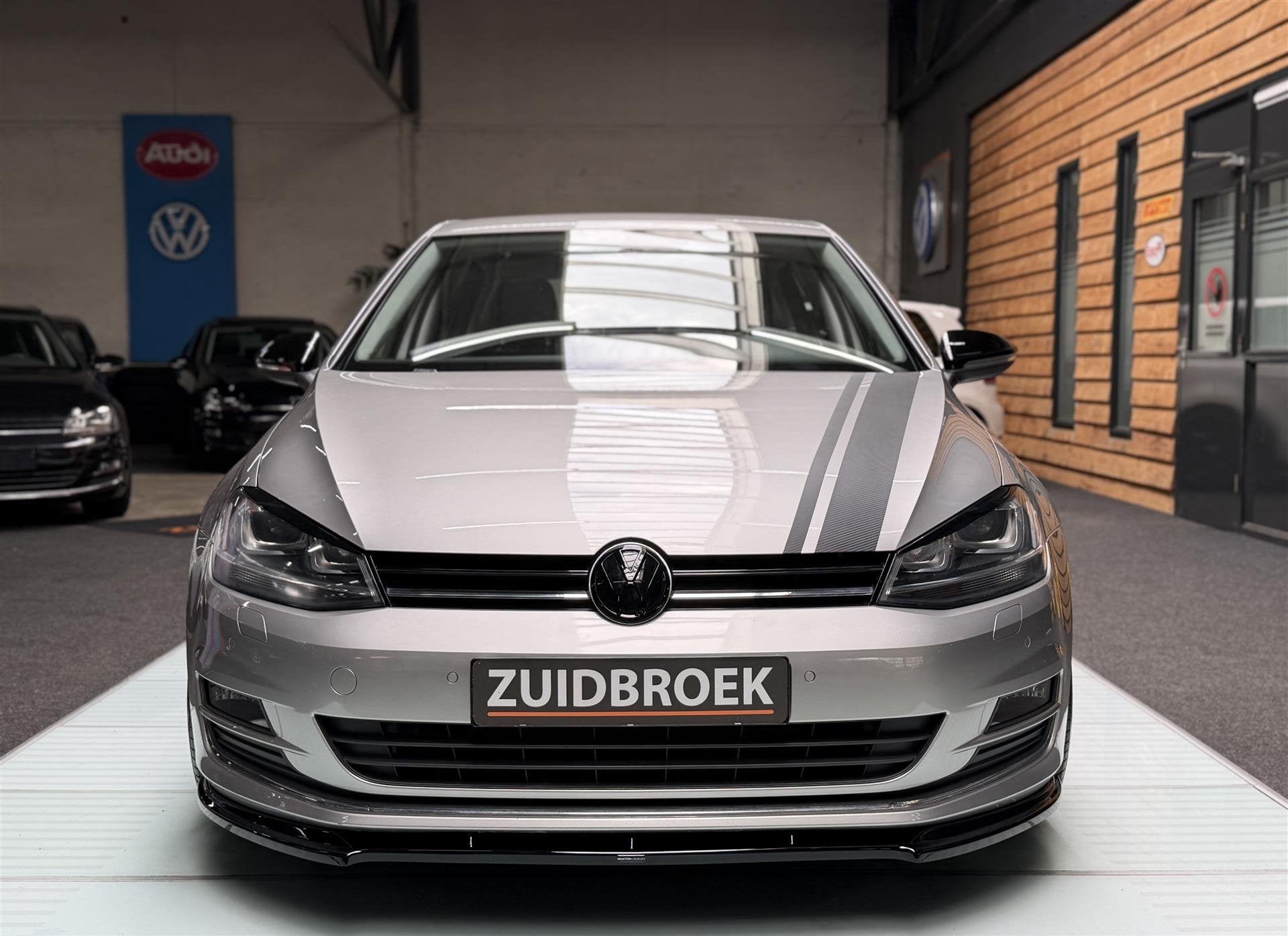 Foto 2 van Volkswagen Golf 1.4 TSI Clima | Maxton | 5-Drs | Cruise