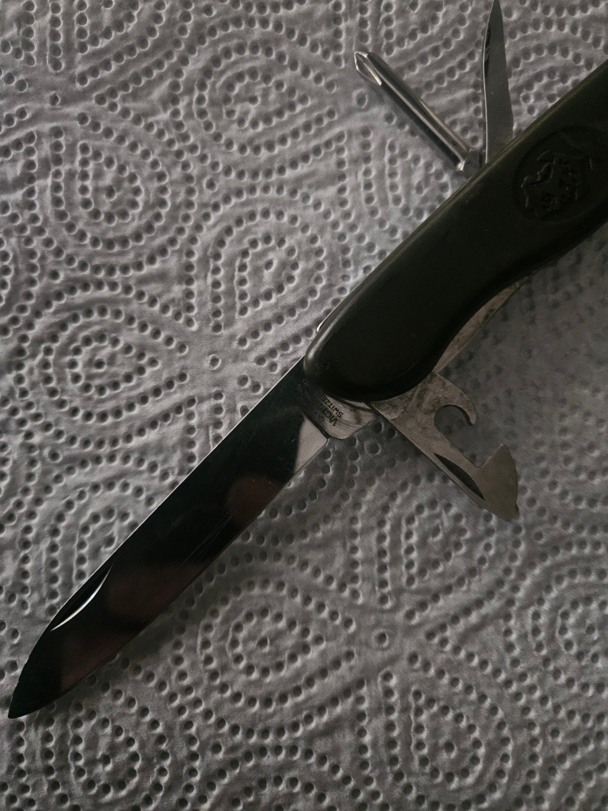 zakmes Victorinox - defensie marine, Ophalen of Verzenden, Marine, Nederland, Mes of Dolk