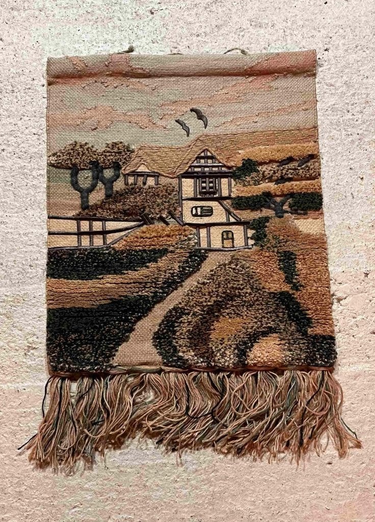 Wandkleed handgemaakt in aardetinten boerderij 66/57