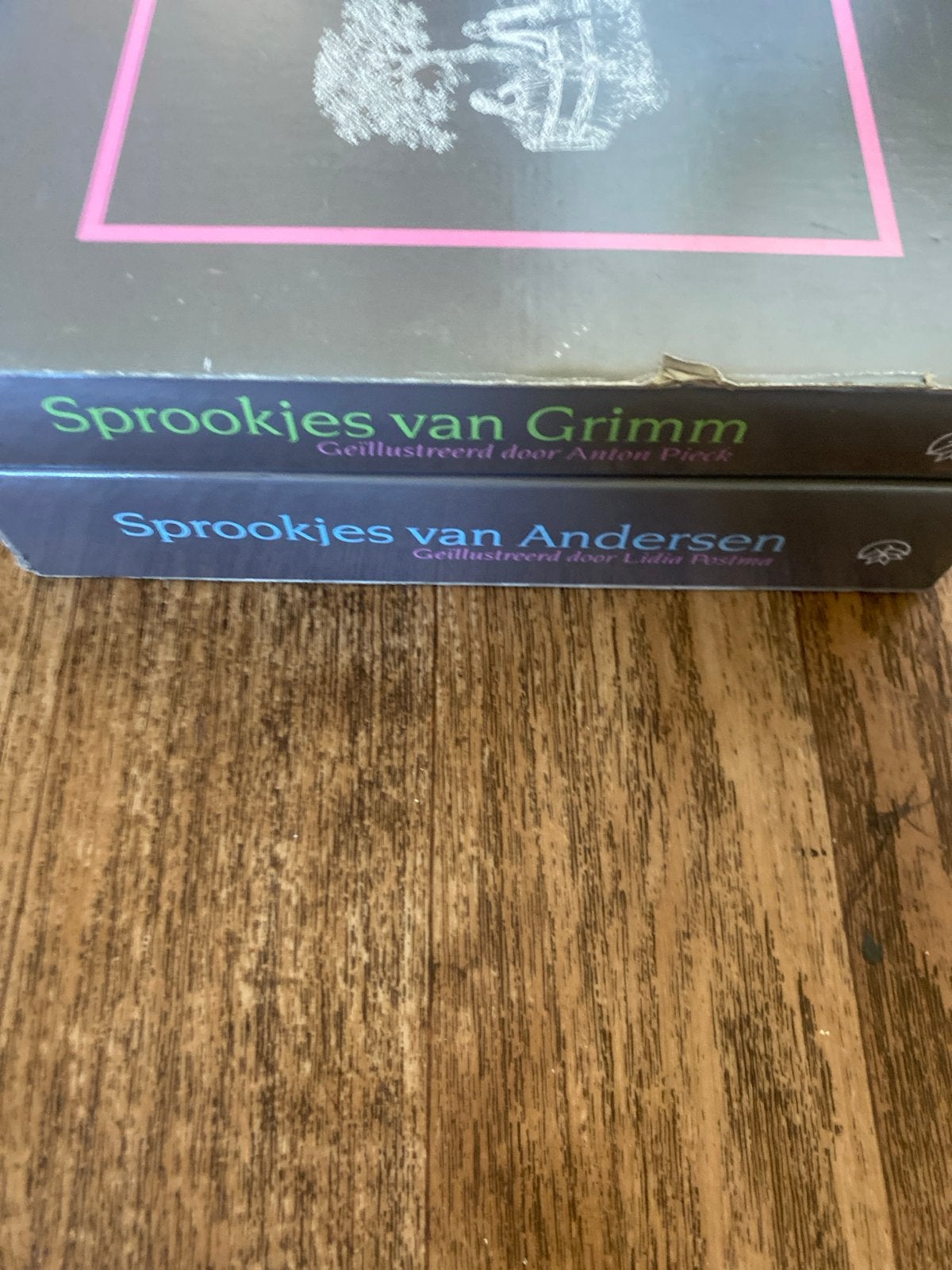 Sprookjes van Grimm en Andersen - Geïllustreerd, Boeken, Sprookjes en Fabels, Ophalen of Verzenden, Zo goed als nieuw